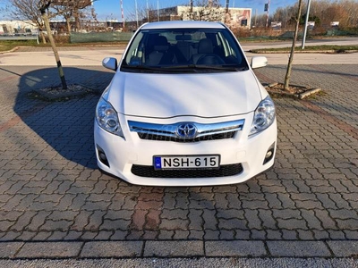 TOYOTA AURIS 1.8 HSD Sol (Automata)