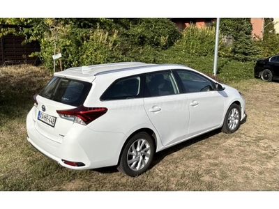 TOYOTA AURIS Touring Sports 1.8 HSD Freestyle (Automata)