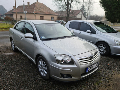 TOYOTA AVENSIS 2.0 D-4D