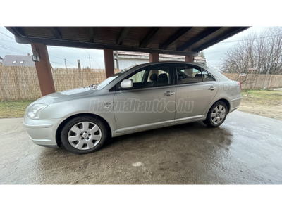 TOYOTA AVENSIS 2.2 DCAT Sol