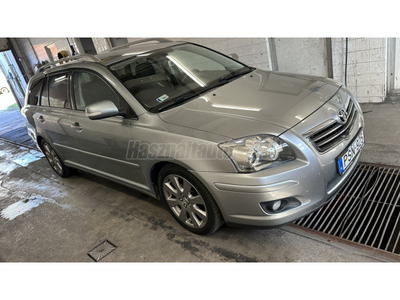 TOYOTA AVENSIS Wagon 2.0 D-4D Sol Plus