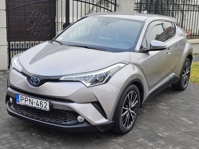 TOYOTA C-HR 1.8 Hybrid Executive e-CVT MO-I+SMENTES+VEZ.SZKÖNY