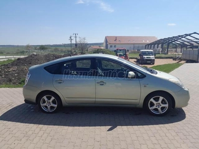 TOYOTA PRIUS 1.5 HSD 2006 (Automata)