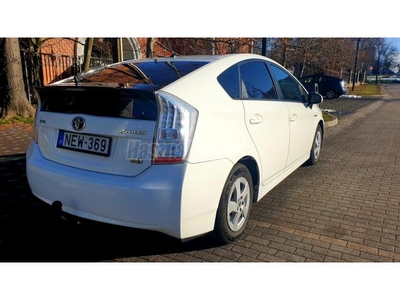 TOYOTA PRIUS 1.8 HSD Sol (Automata) magánszemélytől