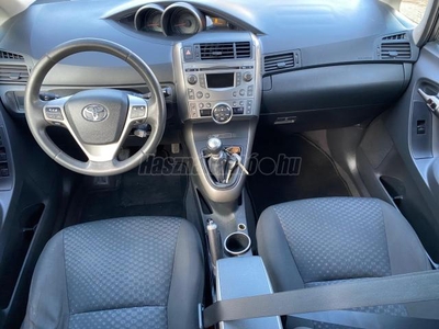 TOYOTA VERSO 2.0 D-4D Luna Szép. hibátlan