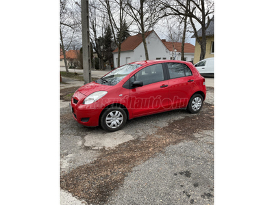 TOYOTA YARIS 1.0 998 Ice