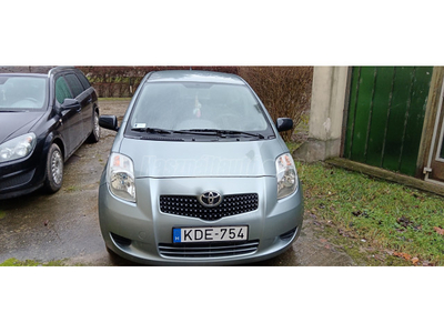 TOYOTA YARIS 1.3 Terra 66976 km