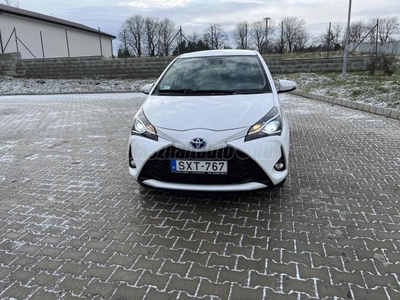 TOYOTA YARIS 1.5 VVT-i Hybrid Trend Comfort e-CVT 1.5 HSD e-CVT - ülésfűtés. azonnal vihető