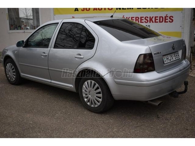 VOLKSWAGEN BORA 1.6 Comfortline FRISS MŰSZAKI/