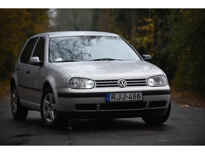 VOLKSWAGEN GOLF IV 1.6 25 év