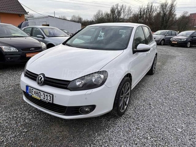 VOLKSWAGEN GOLF VI 1.6 TDi Highline 127000km!VÉGIG VEZETETT SZERVIZKÖNYVES!