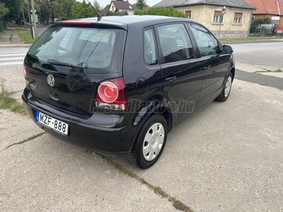 VOLKSWAGEN POLO IV 1.2 55 Trendline