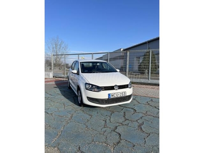 VOLKSWAGEN POLO V 1.2 70 Trendline