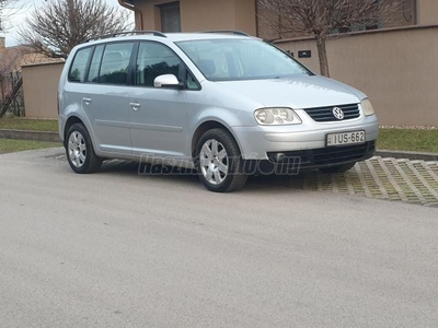 VOLKSWAGEN TOURAN 1.6 FSI