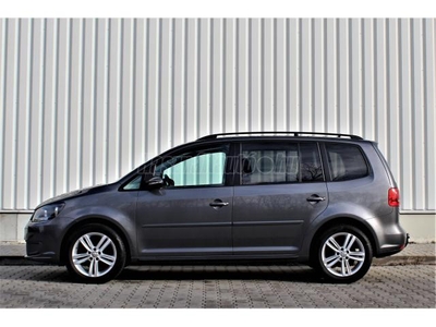 VOLKSWAGEN TOURAN 2.0 CR TDI Comfortline [7 személy] Leinformálható !