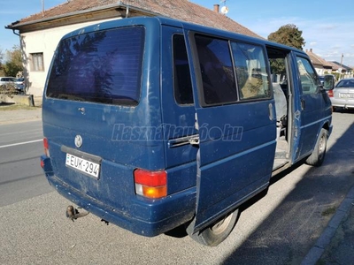 VOLKSWAGEN TRANSPORTER T4 Caravelle 2.4 (8 személyes ) 70C 2F2 8