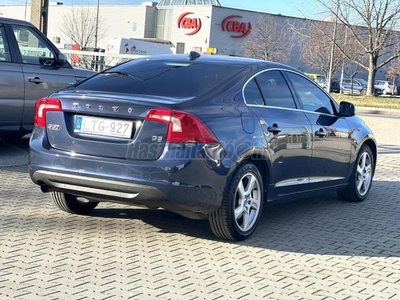 VOLVO S60 2.0 D [D3] Kinetic