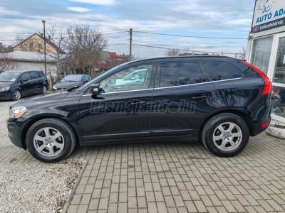 VOLVO XC60 2.4 D Momentum Geartronic 225000KM-AWD-PDC-ALU-NAVI-XENON-MEGKÍMÉLT