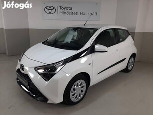 Toyota Aygo 1.0 x-play Magyar-1Tulaj-Szervizkön...