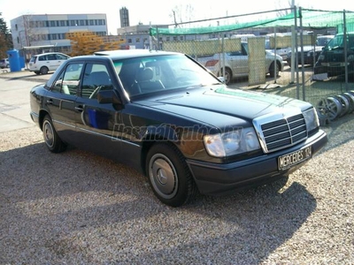 MERCEDES-BENZ E 124