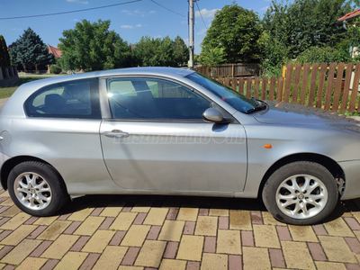 ALFA ROMEO 147 1.6 T. Spark ECO Distinctive