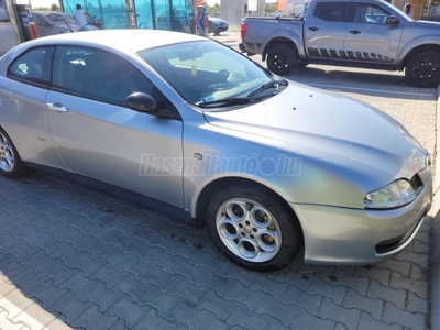 ALFA ROMEO GT 1.9 JTD 16V Distinctive Csere másik Alfára érdekel