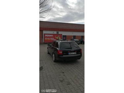 AUDI A6 2.4