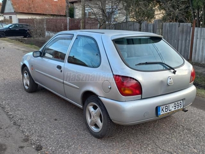 FORD FIESTA 1.4 Ghia