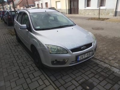 FORD FOCUS 1.8 TDCi Ghia