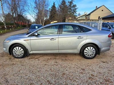 FORD MONDEO 2.0 Ghia XENON//NAPFÉNYTETŐ//100000KM//