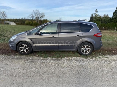 FORD S-MAX 2.0 TDCi Titanium Powershift