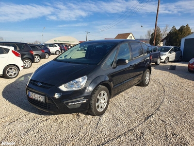 Ford S-Max 2.0 TDCi Business Navi. Kamera. DIGI...