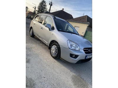 KIA CARENS 2.0 CRDi LX