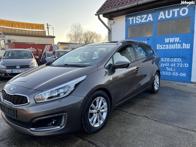 KIA CEE'D SW 1.6 GDI EX Prémium navi.tolatókame...