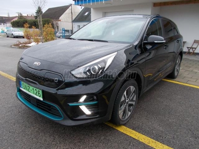 KIA NIRO e-Niro 39kWh City Star Edition Magyarországi. Garanciális !