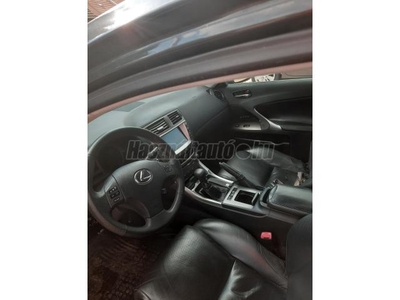 LEXUS IS 220d Comfort Mark Levinson