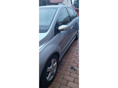 MERCEDES-BENZ B 200 2.0