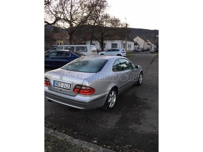 MERCEDES-BENZ CLK 200 Elegance