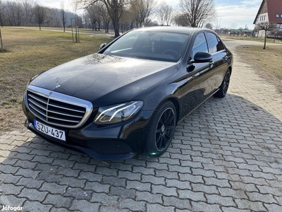 Mercedes-Benz E 200 4Matic 9G-Tronic EQ Boost