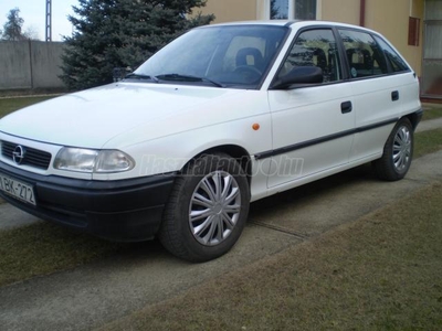 OPEL ASTRA F 1.6 Classic GLX 20éve egy tulaj.84000km