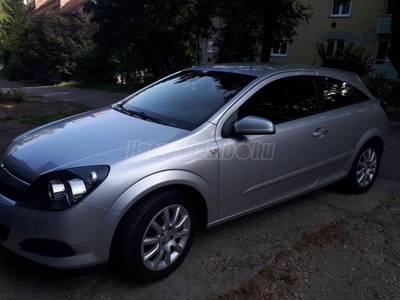 OPEL ASTRA H 1.4 GTC Essentia