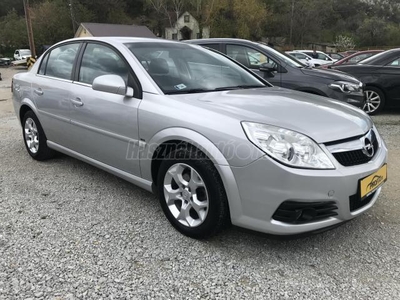 OPEL VECTRA C 1.6 Essentia +SZERVIZKÖNYV+168E.KM+