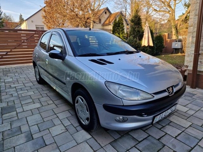 PEUGEOT 206 1.4 HDi Presence