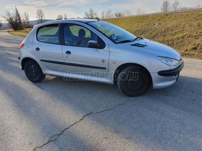 PEUGEOT 206 1.4 HDi X-Design