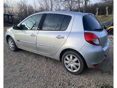 RENAULT CLIO 1.2 16V 20th Anniversary