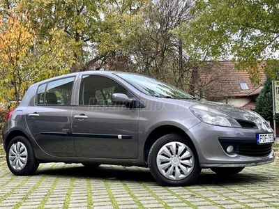 RENAULT CLIO 1.2 16V Expression Végig Szervizkönyves! Tempomatos!