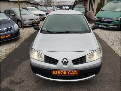 RENAULT MEGANE Limousine 1.4 Base M.o.-i! 148eKm! 1.TULAJDONOS! KLÍMA! VONÓHOROG!