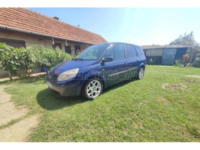 RENAULT SCENIC Grand Scénic 1.6 Authentique