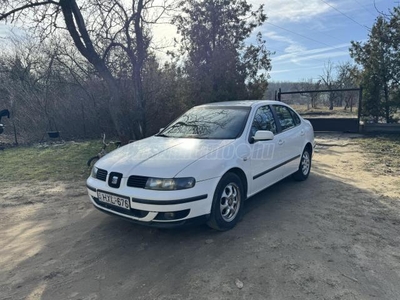 SEAT TOLEDO 1.6 16V Signo REMEK ÁLLAPOT! HD KÉPEK! JÓL EXTRÁZOTT! VONÓHOROG!