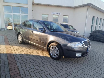 SKODA OCTAVIA 1.4 Holiday